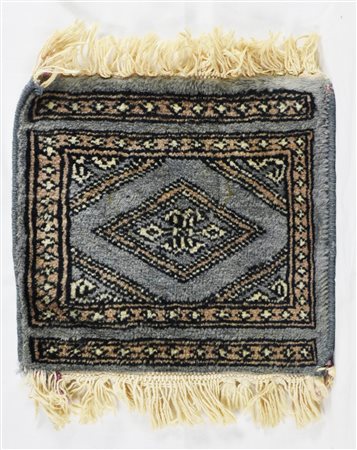 PICCOLO TAPPETO cm 36x30