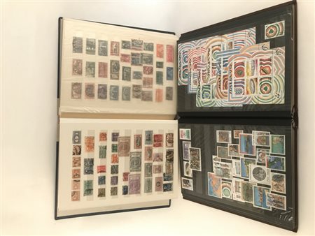 Italia, Collezione Italia montata su 8 album a listelli.