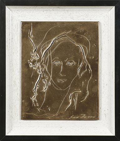 TRECCANI ERNESTO (1920 - 2009) Volto. Resina incamiciata. Cm 23,50 x 29,60....