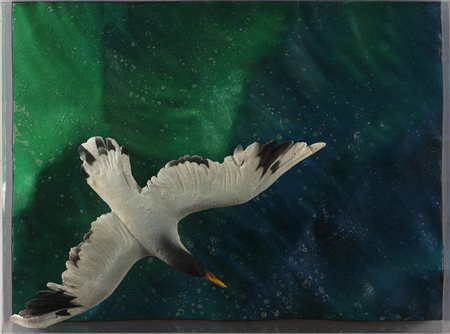 GILARDI PIERO (n. 1952) Mare con gabbiano. Poliuretano espanso dipinto. Cm...