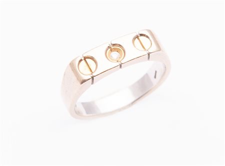 ANELLO IN ORO BIANCO, GIALLO E DIAMANTE. Realizzato come una fascia di linea...