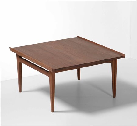 Tavolo basso con piano e struttura in legno., 