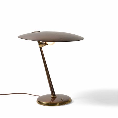 Lampada da tavolo con struttura e diffusore in ottone., 