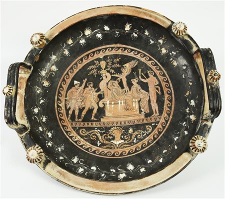 GRANDE PHIALE APULA A FIGURE ROSSE DATAZIONE: 340-320 a. C. MATERIA E...