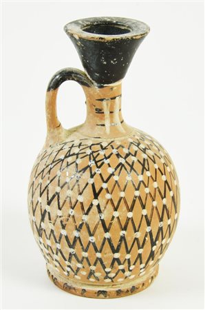 LEKYTHOS APULA A RETICOLO DATAZIONE: fine IV sec. a. C. MATERIA E TECNICA:...