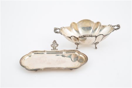 Silver tray and sweet box, gr. 455 ca. 20th c.
