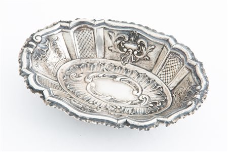 Silver tray, gr. 425 ca. 20th century