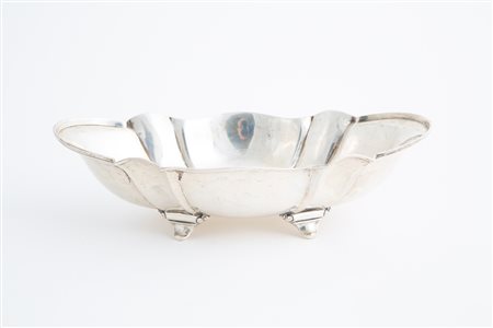 Silver tray, gr. 540 ca. 20th century