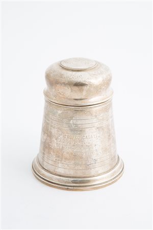 Box with silver lid, gr. 460 ca. Casati Cup