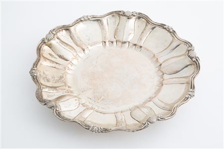Silver parade plate, gr. 2170 ca. Early 20th c.