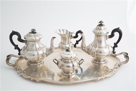 Silver tea and coffee set, gr. 5810 ca. 