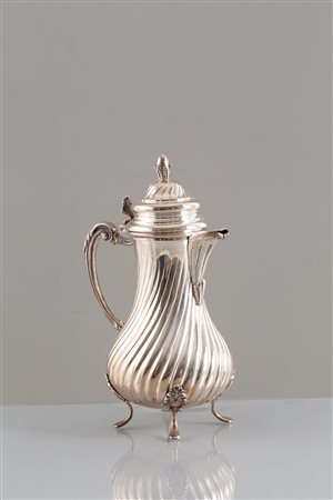 800 silver coffee maker, gr. 920 ca. 20th century