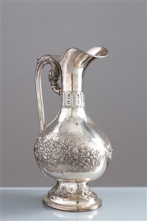 800 silver jug, gr. 2160 ca. 20th century	