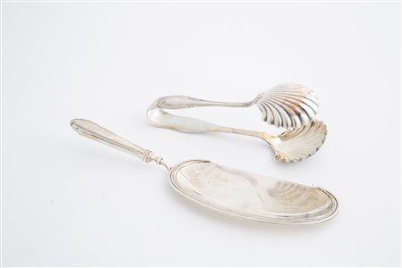 Kitchen tweezer and crumb sweeper in 800 silver