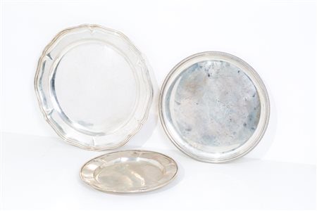 Three silver plates, gr. 2210 ca. MIRACOLI Milano