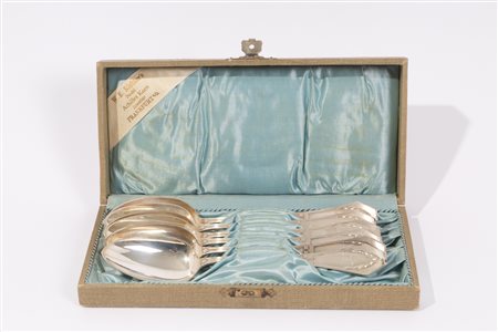 Six 800 silver spoons, gr. 320 ca. A. KORN