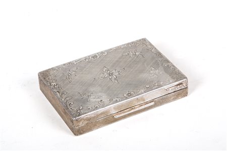 800 silver chiseled powder compact, gr. 300 ca.