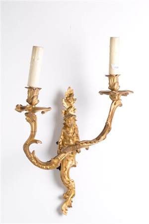 Bronze sconce in golden-plated bronze. 19th c