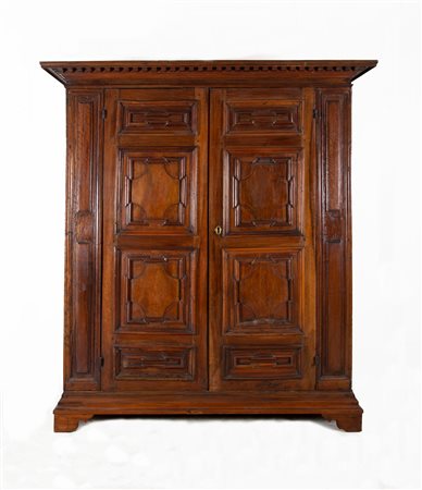 Wooden closet. Northern Italy. Late 17th century