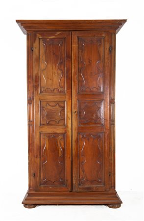 Wooden closet. Lombardy. Early 18th century