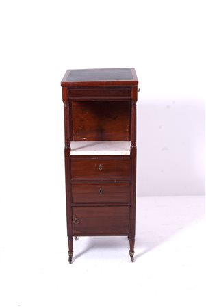Vanity table in wood and marble with a mirror