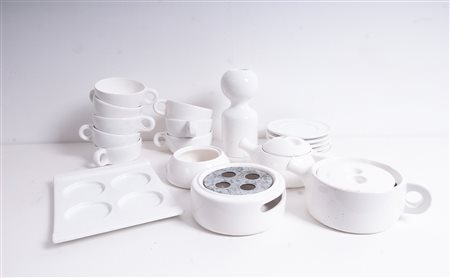 LIISI BECKMANN. Porcelain tea set. GABBIANELLI