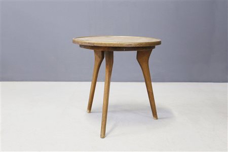 Italian coffee table in copper and wood. 1950s