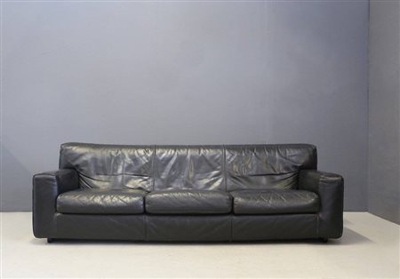 CASSINA. Black leather sofa. 1970s