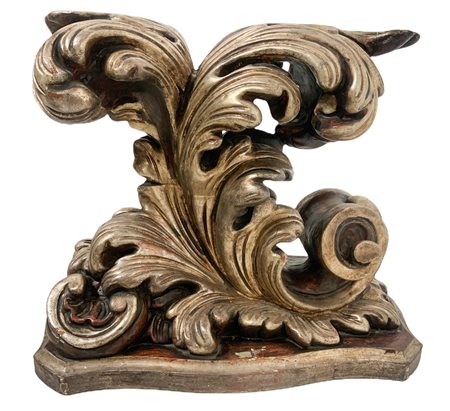 Base in legno argentato, Toscana.