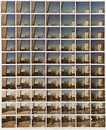 Maurizio Galimberti (1956)  - Duca d'Aosta a passo d'uomo, Milano, 2010