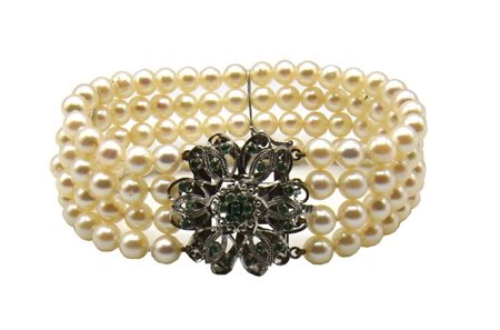 BRACCIALE DI PERLE GIAPPONESI a quattro fili di perle giapponesi coltivate,...