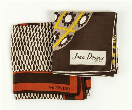 LOTTO DI 2 FOULARD IN SETA
Fine anni ‘70 / Inizio anni ‘80
