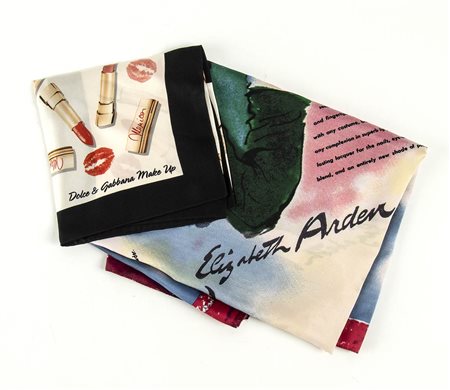 LOTTO DI 2 FOULARD
Anni ‘90