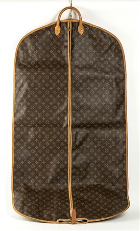 LOUIS VUITTON
PORTA ABITI
Anni ‘90