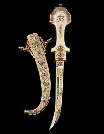 Kumiya, coltello cerimoniale marocchino eseguito in oro a 18 Kt. Impugnatura in