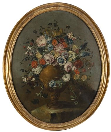 Maestro dei fiori guardeschi Composizione con vaso di fiori
Olio su tela ovale,