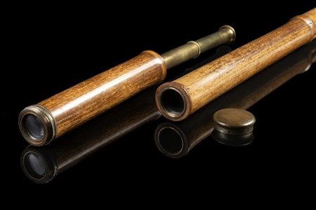 Bastone in bambù celante binocolo telescopico. Puntale in ottone. Inizio secolo