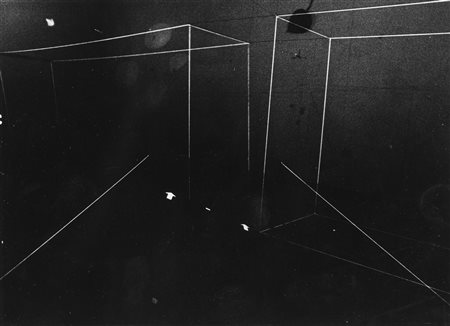 Gianni Ummarino (Napoli 1948)  - Gianni Colombo, Environment allo Studio Marconi, 1973