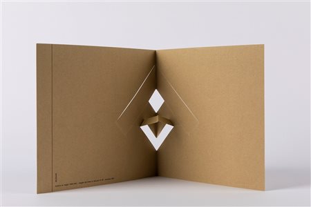 Bruno Munari (Milano 1907-Milano 1998)  - Lotto composto da multiplo editoriale dell'Artista e rivista "La Biennale di Venezia" n. 55