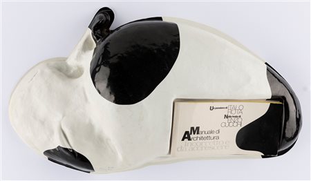 Enzo Cucchi (Morro d'Alba 1949)  - Lotto composto da libro d'Artista e 02 multipli in poliestere