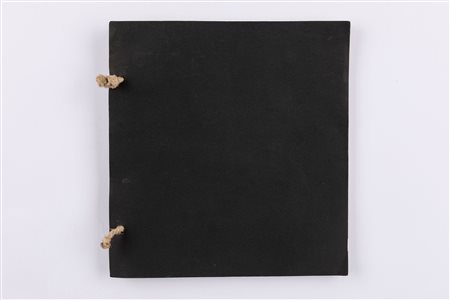 Loredana Longo (Catania 1967)  - Incontro, 1992