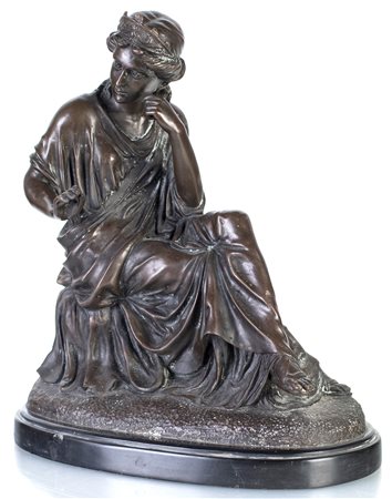 Scultura in bronzo brunito, XIX secolo raffigurante una donna seduta desunta...