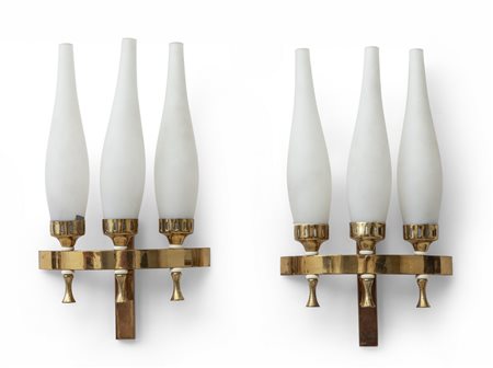 DUE LAMPADE DA PARETE, anni "50. <br>Ottone, 