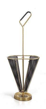 UN PORTAOMBRELLI, anni '60. <br>Ottone, lamierino 