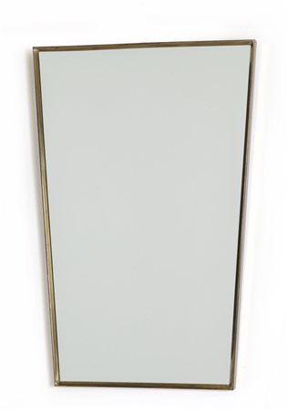 UNO SPECCHIO DA PARETE, anni "50.<br>Ottone, 