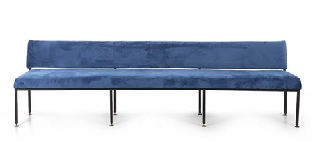 UNA PANCA, anni "60. <br>Gambe di ferro 