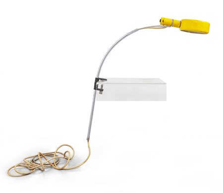 FONTANA ARTE (Editore) Una lampada da tavolo 