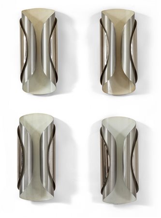 QUATTRO LAMPADE DA PARETE, anni '70. <br>Acciaio 