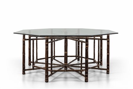 UN TAVOLO, anni "70. <br>Malacca e canna d"India 