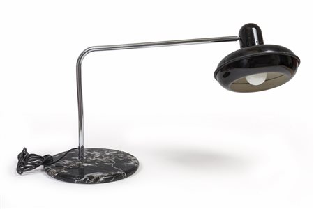  SERGIO ASTI <br>Una lampada da tavolo 